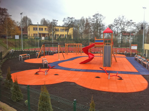 Plac zabaw dla szkoły